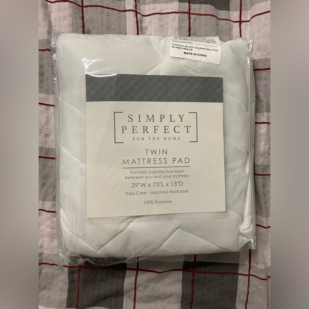 SIMPLY PERFECT Twin Mattress Pad
